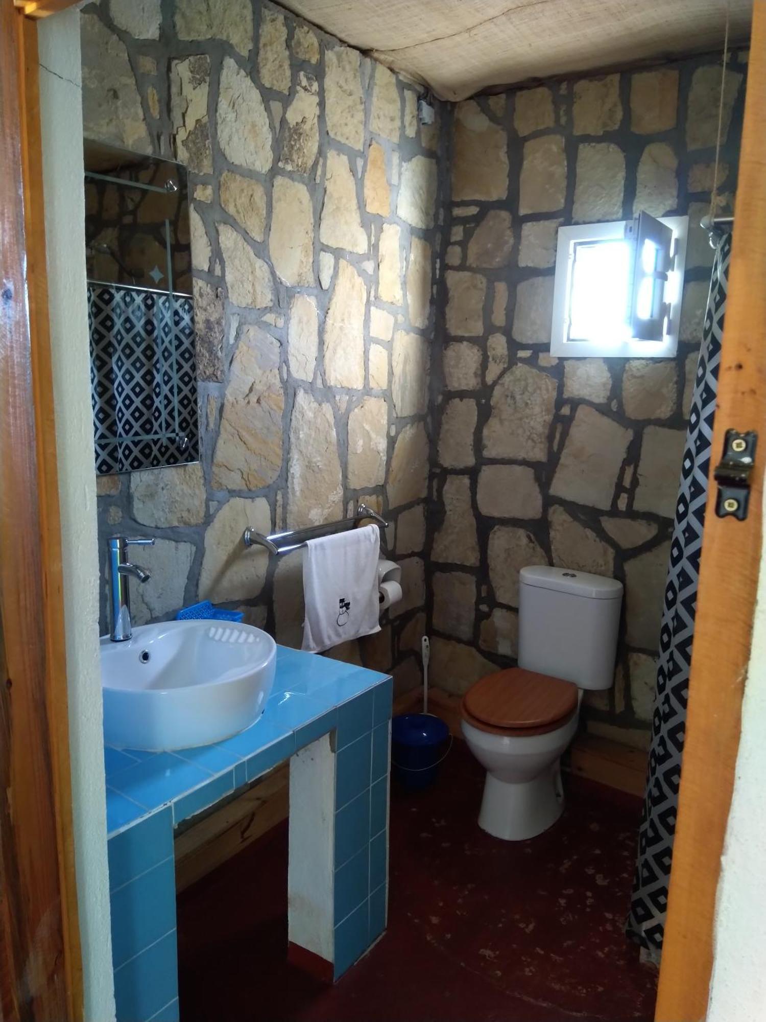 Chambre D'Hote Ristorante Pizzeria Liberta Ranohira Kültér fotó